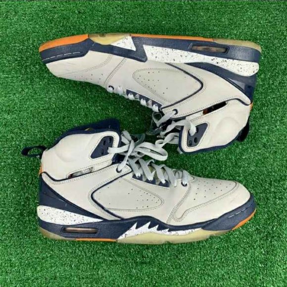 AIR JORDAN SIXTY PLUS MENS SIZE 12